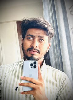 Amanchoudhary - Male escort in New Delhi Photo 3 of 4