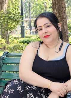Kavya - adult performer in New Delhi Photo 7 of 7