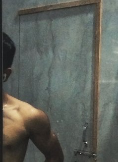 Rohan - Male escort in Mumbai Photo 1 of 2