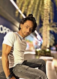 Samar For High Class Couples Only - Male escort in Hyderabad Photo 5 of 10