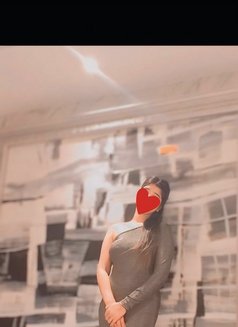 Nisha - escort in Noida Photo 3 of 5