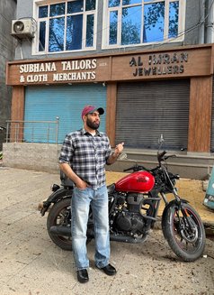 Mehrab - Male escort in Bangalore Photo 14 of 14