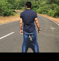 Virat Khanna - Male escort in Mumbai Photo 1 of 4