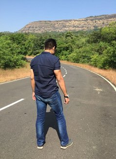 Virat Khanna - Male escort in Mumbai Photo 4 of 4