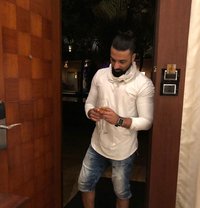 Fm84 - Male escort in Mumbai