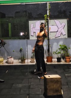 Kabir - Male escort in New Delhi Photo 3 of 7