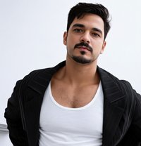 Mak - Male एस्कॉर्ट in Surat