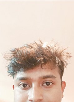 Juned - Male escort in New Delhi Photo 7 of 7