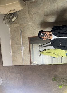 Aryan - Male எஸ்கார்ட் in Gurgaon Photo 1 of 4