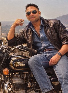 Rahul762 - Male escort in Bareilly Photo 1 of 1