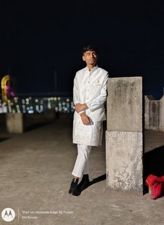 LITTLE_BIGBULL - Male escort in Kolkata Photo 2 of 6