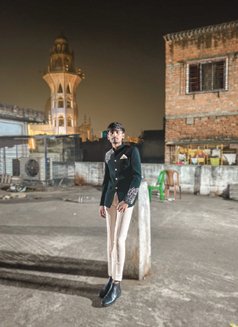 LITTLE_BIGBULL - Male escort in Kolkata Photo 6 of 6