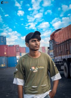 LITTLE_BIGBULL - Male escort in Kolkata Photo 1 of 6