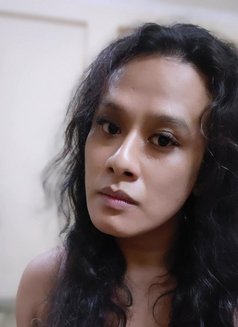 Banigurung - Transsexual वयस्क कलाकार in New Delhi Photo 5 of 6