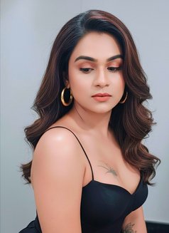 Bong Girl for fun with Cam service - एस्कॉर्ट in Bangalore Photo 6 of 6