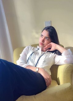 Miss Daisy - escort in Noida Photo 1 of 11