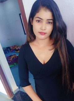 I'm Rubina Cam Show and Meet - एस्कॉर्ट in Bangalore Photo 1 of 1