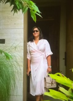 Hema - escort in Chennai Photo 1 of 1