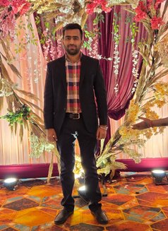 Itz Tushar - Male escort in New Delhi Photo 1 of 6