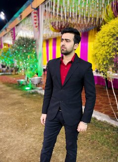 Itz Tushar - Male escort in New Delhi Photo 3 of 6