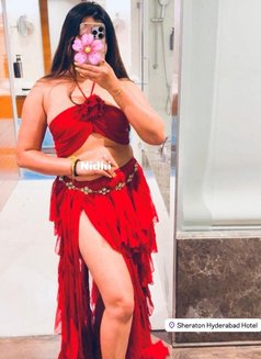 Nidhi - ఎస్కార్ట్ in Bangalore Photo 24 of 26