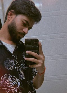 Rohit - Male एस्कॉर्ट in Gurgaon Photo 3 of 3