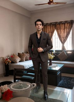 Aryanfun4u - Male escort in Mumbai Photo 1 of 6