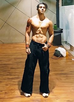 Aryanfun4u - Male escort in Mumbai Photo 2 of 6