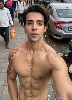 Aryanfun4u - Male escort in Mumbai Photo 3 of 6