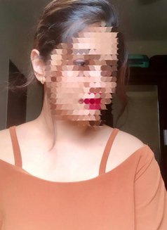 ЁЯжЛя╕Пя╕Пя╕ПCam Session & ЁЯеА Reel MeetЁЯлЕЁЯП╗ - рдПрд╕реНрдХреЙрд░реНрдЯ in Mumbai Photo 3 of 5