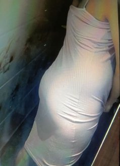 Shivii - Transsexual escort in New Delhi Photo 2 of 8