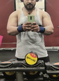 Arnav - Male एस्कॉर्ट in Surat Photo 1 of 7