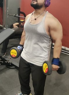 Arnav - Male एस्कॉर्ट in Surat Photo 3 of 7