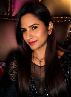 Neha Sharma GFE - escort in Mumbai Photo 7 of 17