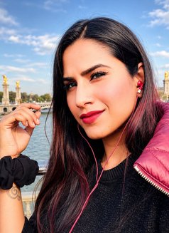 Neha Sharma GFE - escort in Mumbai Photo 14 of 17