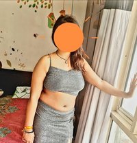 Nisha Shrivastav - एस्कॉर्ट in Noida
