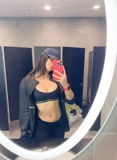 Luna - एस्कॉर्ट in Chennai Photo 3 of 3