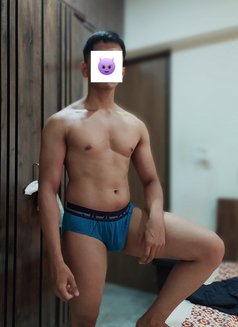 Rudra - Male एस्कॉर्ट in Mumbai Photo 6 of 9