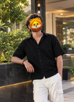 Rohit - Male escort in New Delhi Photo 4 of 7