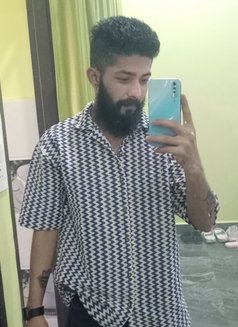 Rocky - Male एस्कॉर्ट in Gurgaon Photo 1 of 2