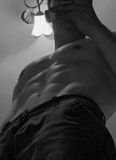 Adrian - Male एस्कॉर्ट in Mumbai Photo 2 of 2