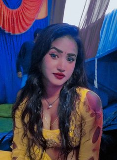 Priya - एस्कॉर्ट in Bangalore Photo 1 of 2