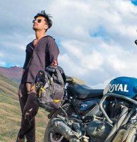 Rental boyfriend - Male escort in New Delhi