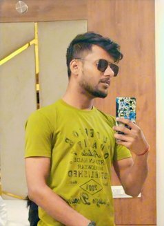 Rental boyfriend - Male எஸ்கார்ட் in New Delhi Photo 6 of 10