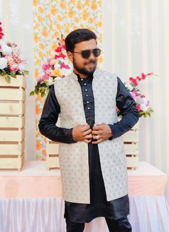 Yash - Male ఎస్కార్ట్ in Ahmedabad Photo 1 of 1