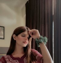 Alina - Transsexual एस्कॉर्ट in Noida