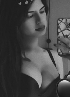 Alina - Transsexual एस्कॉर्ट in Noida Photo 3 of 5