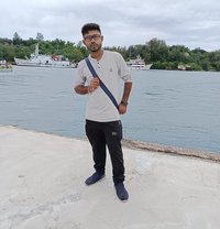 Aditya - Male एस्कॉर्ट in Kolkata