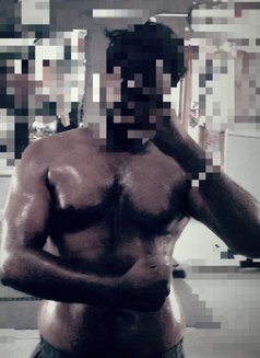 Dhruv - Male escort in Chennai Photo 2 of 2