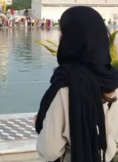 Arya - escort in New Delhi Photo 6 of 7